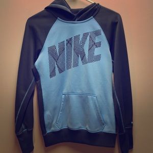 Nike hoodie therma-fit